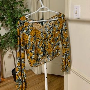 Floral cropped blouse